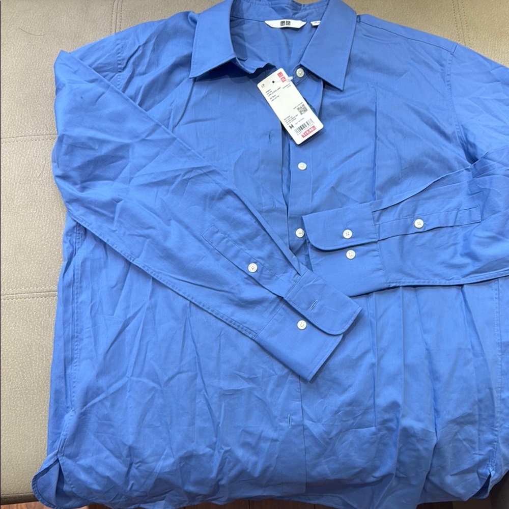 Uniqlo Women’s Casual Blue Button Down Shirt